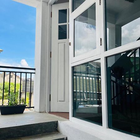 The Urban Hideout Apartment Nuwara Eliya Exterior photo