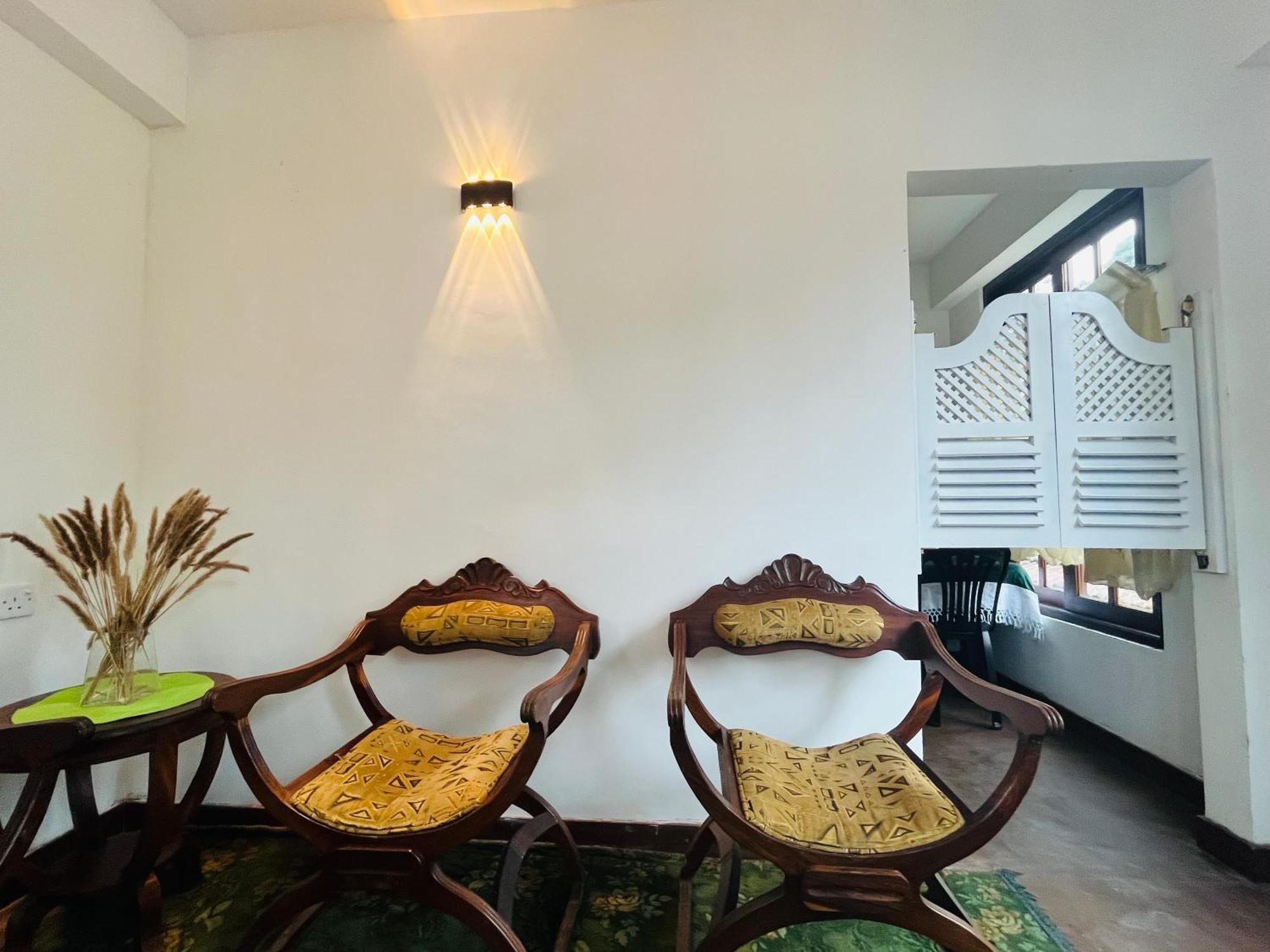 The Urban Hideout Apartment Nuwara Eliya Exterior photo