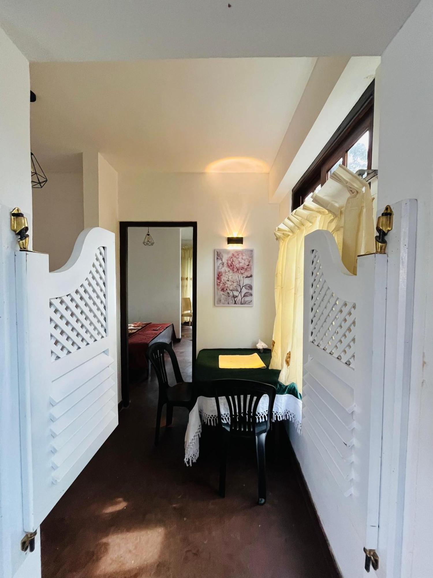 The Urban Hideout Apartment Nuwara Eliya Exterior photo